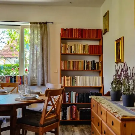 Moja בית נופש בלד